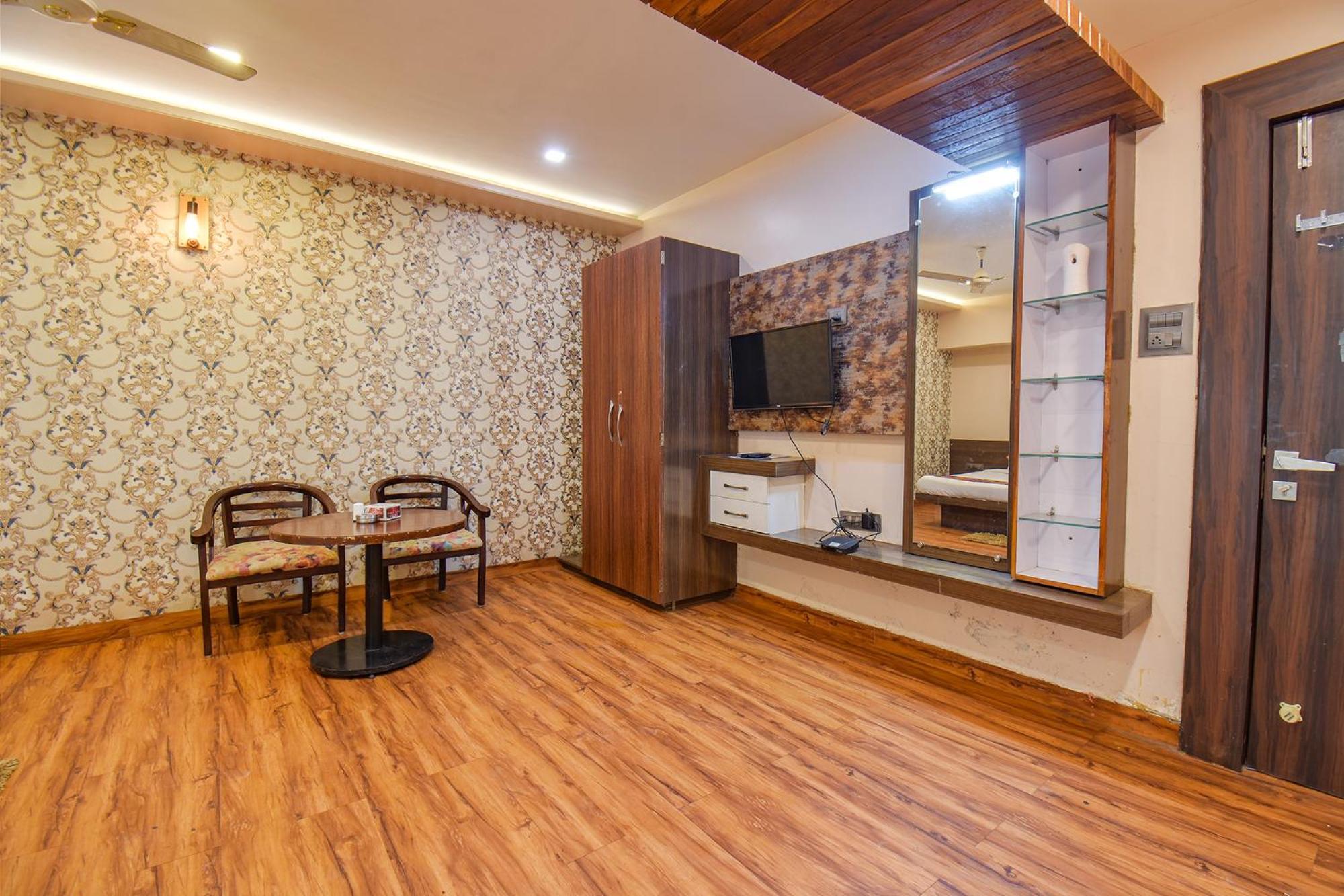 Hotel Fabexpress Glory - Nr Skywalk Bridge Pimpri-Chinchwad Exterior foto